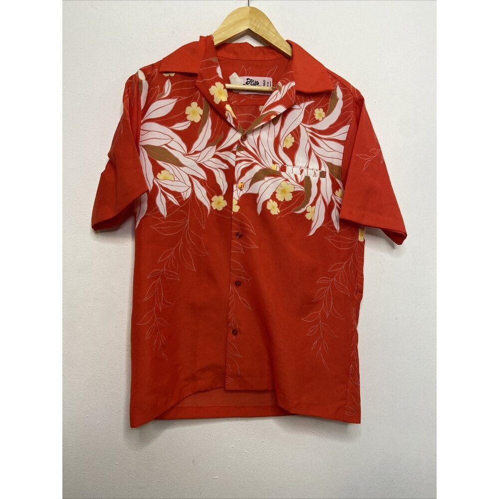Hilo Hattie Mens Shirt Button Up Medium Hawaiian Red Aloha Hibiscus USA Vintage
